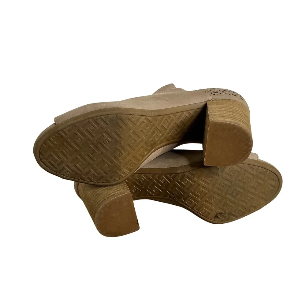 Antonio Melani Peep Toe Booties 8.5M Taupe‎ Nubuck Leather Block Heel Cutout